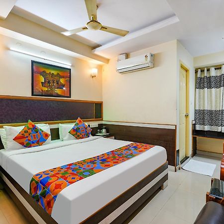Fabhotel Sairam Residency Бангалор Екстериор снимка