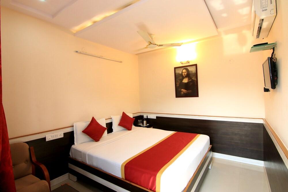 Fabhotel Sairam Residency Бангалор Екстериор снимка