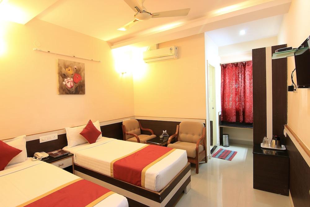 Fabhotel Sairam Residency Бангалор Екстериор снимка