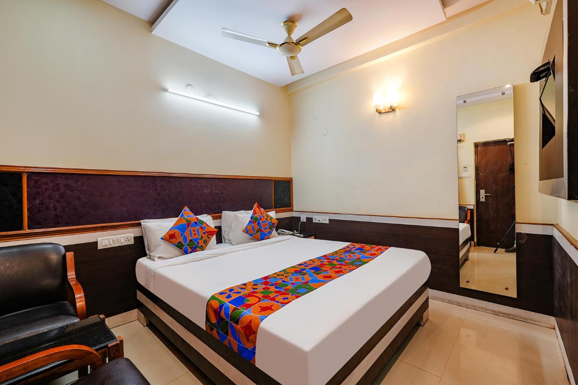 Fabhotel Sairam Residency Бангалор Екстериор снимка
