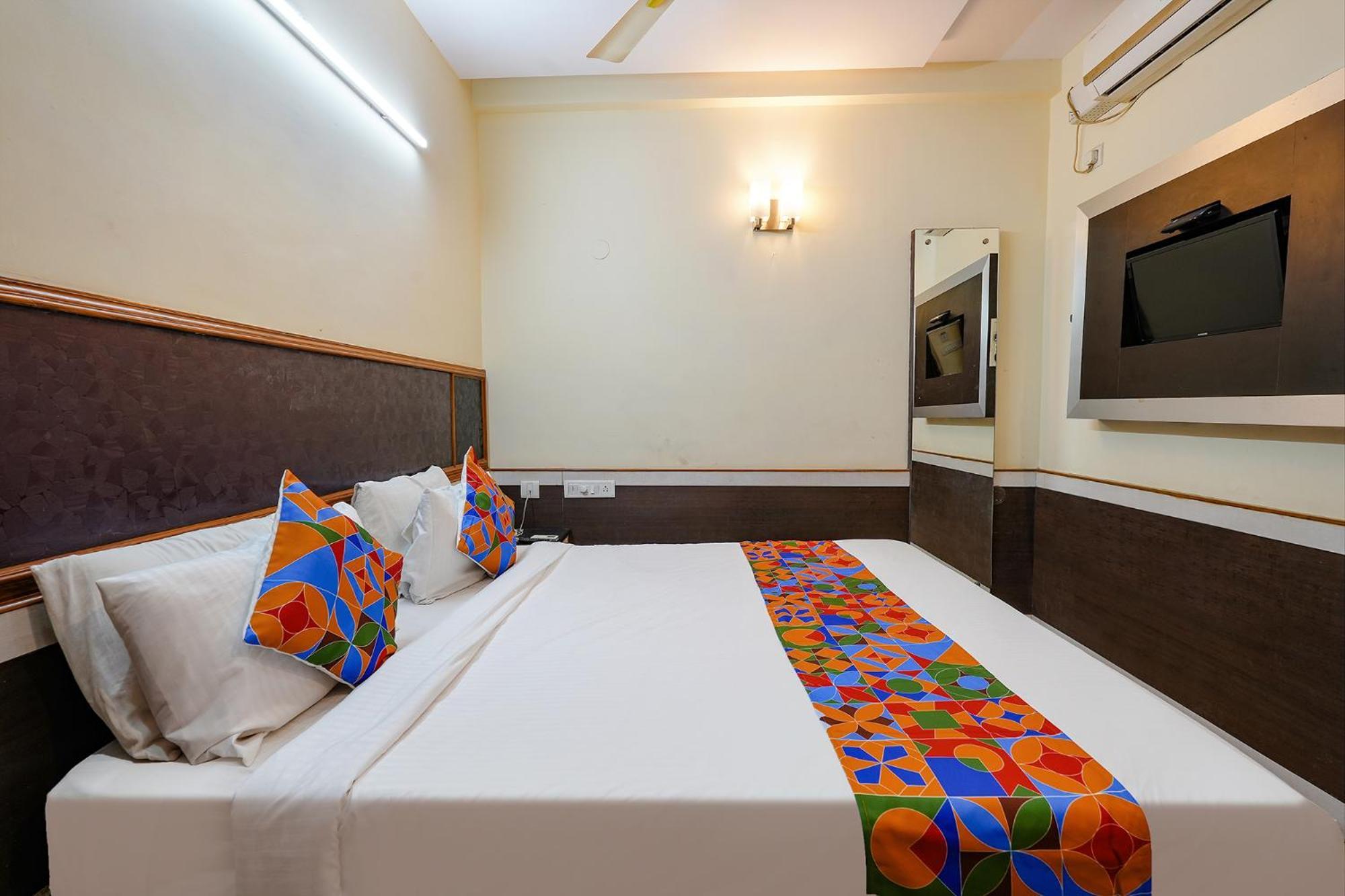 Fabhotel Sairam Residency Бангалор Екстериор снимка