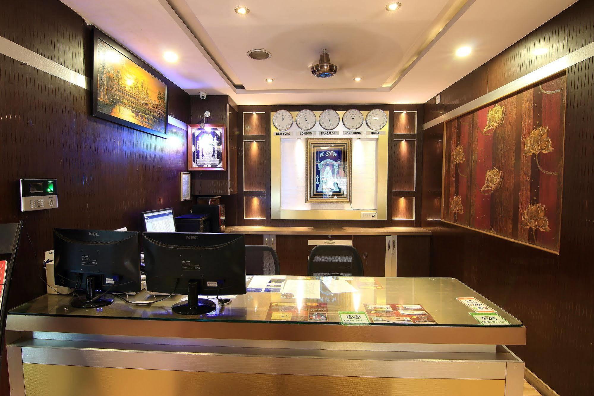 Fabhotel Sairam Residency Бангалор Екстериор снимка